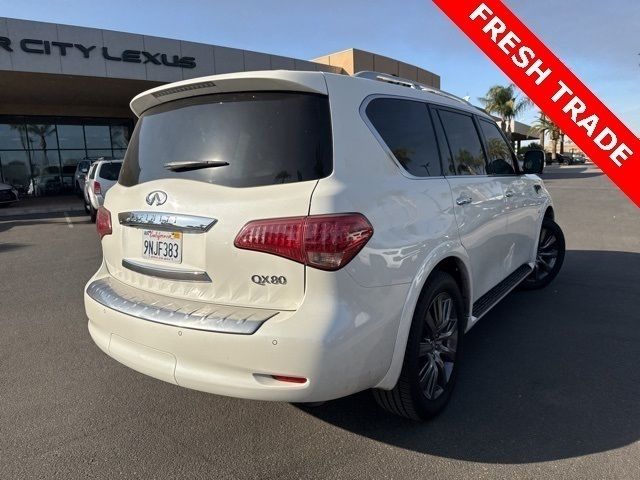 2017 INFINITI QX80 Signature Edition