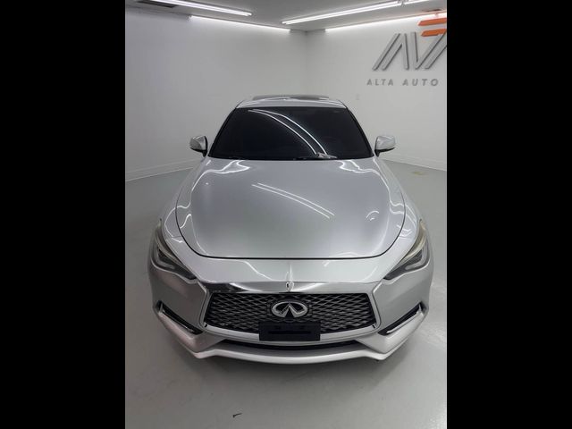 2017 INFINITI Q60 Red Sport 400