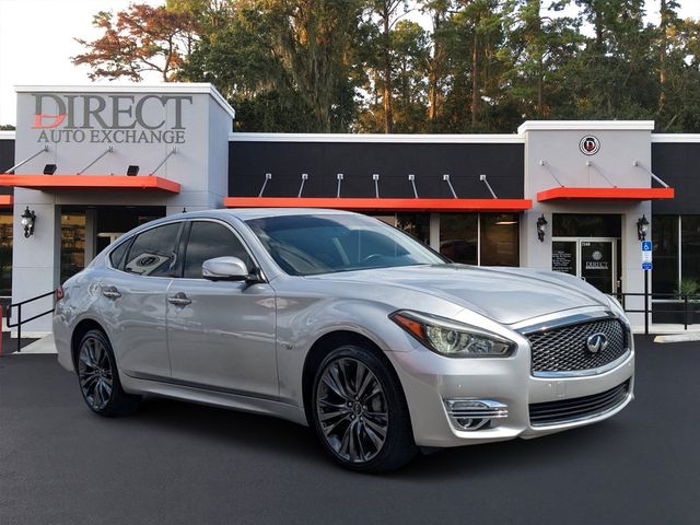 2017 INFINITI Q70 3.7