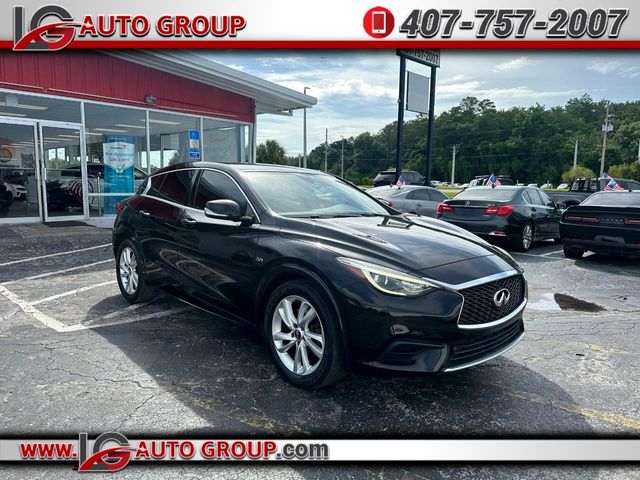 2017 INFINITI QX30 Base