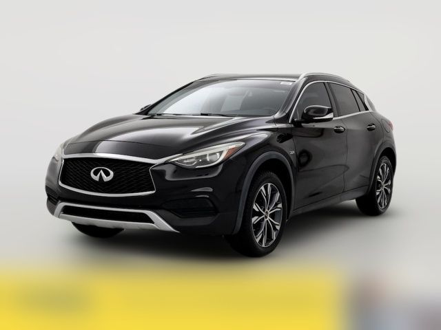 2017 INFINITI QX30 Luxury