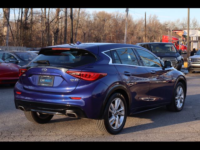 2017 INFINITI QX30 Base