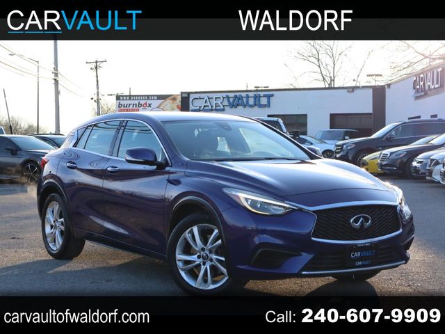 2017 INFINITI QX30 Base