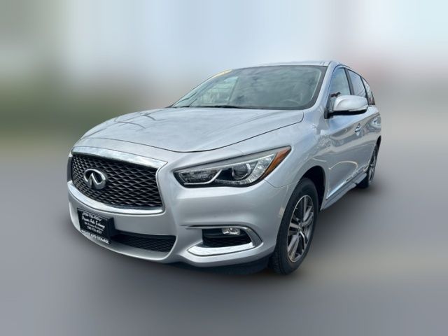 2017 INFINITI QX30 Premium