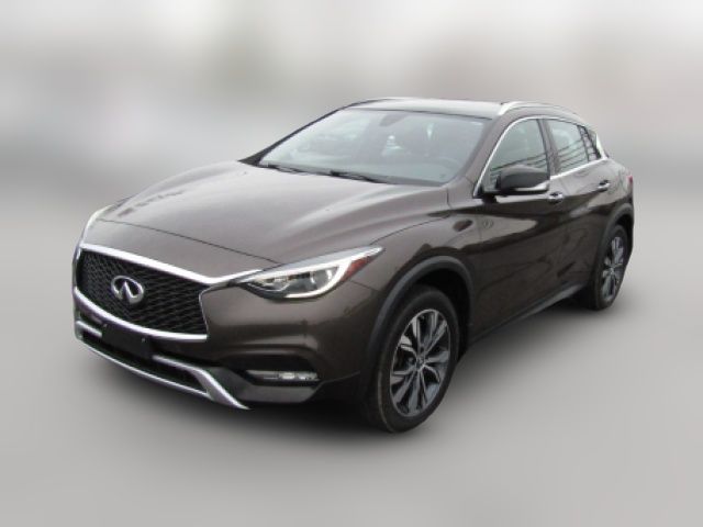 2017 INFINITI QX30 Premium