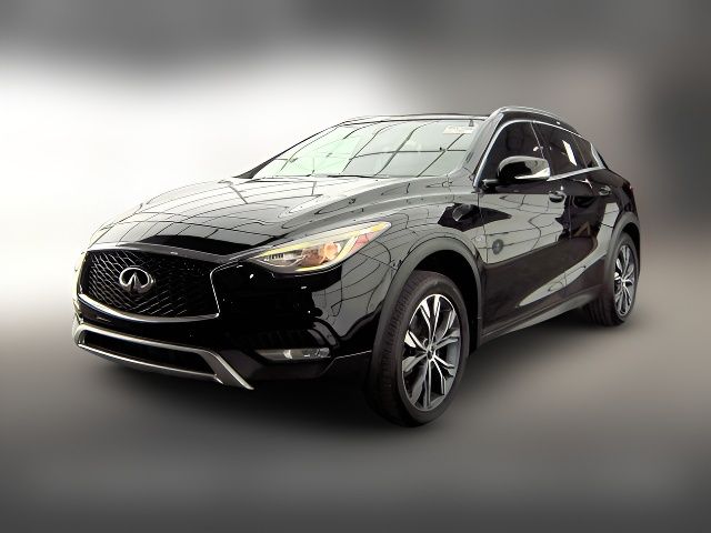 2017 INFINITI QX30 Premium