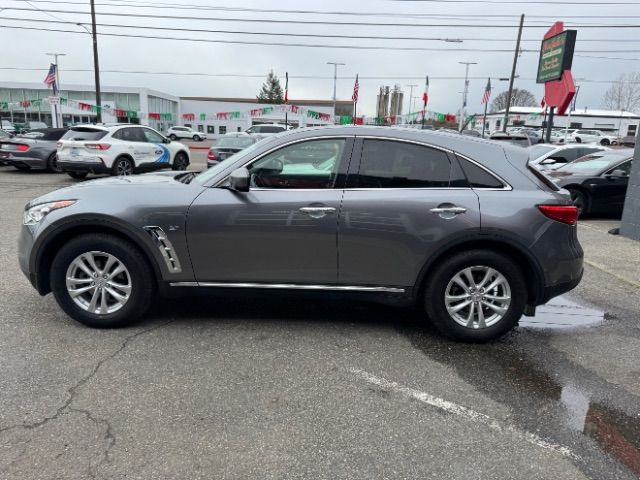2017 INFINITI QX70 Base
