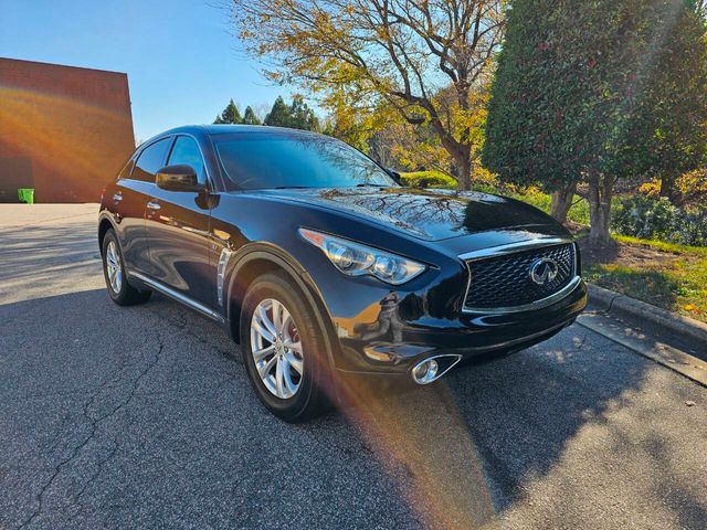 2017 INFINITI QX70 Base