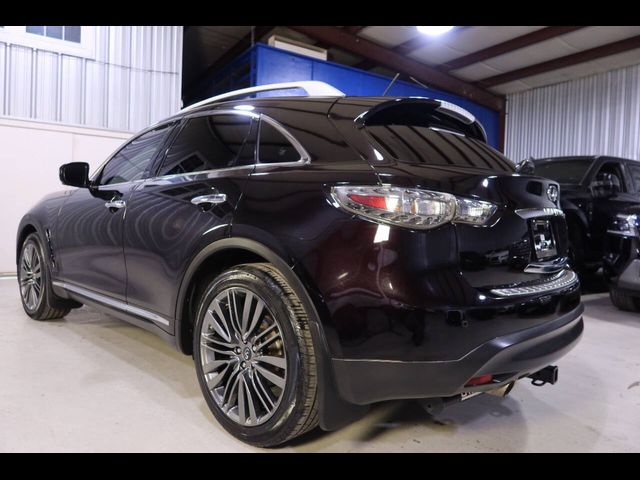 2017 INFINITI QX70 Base