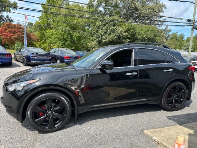 2017 INFINITI QX70 Base