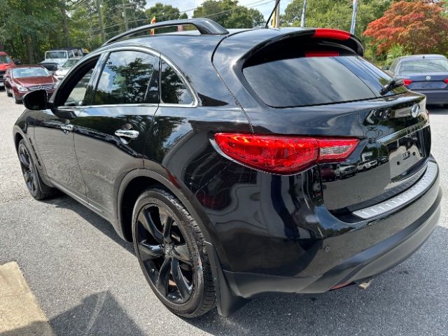 2017 INFINITI QX70 Base