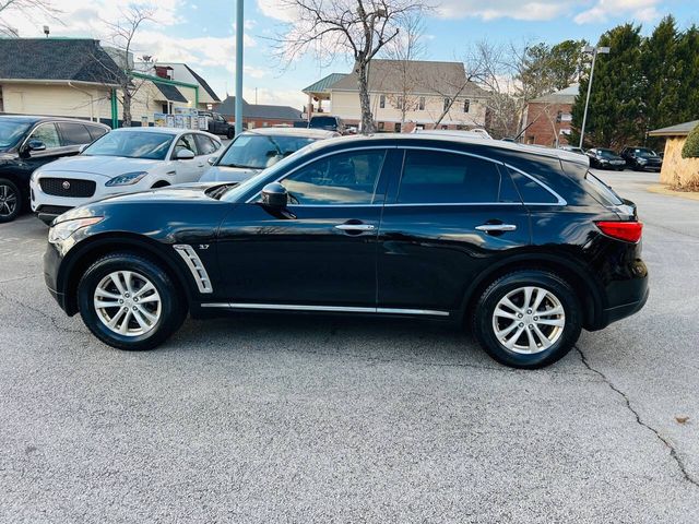 2017 INFINITI QX70 Base