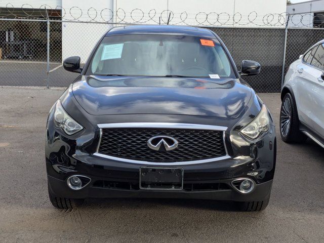 2017 INFINITI QX70 Base