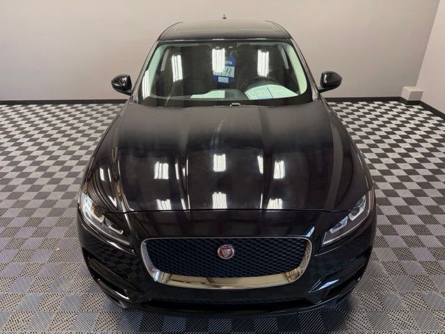 2017 Jaguar F-Pace 35t