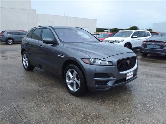 2017 Jaguar F-Pace 35t Premium