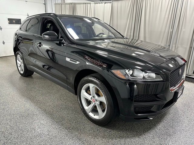 2017 Jaguar F-Pace 35t Premium