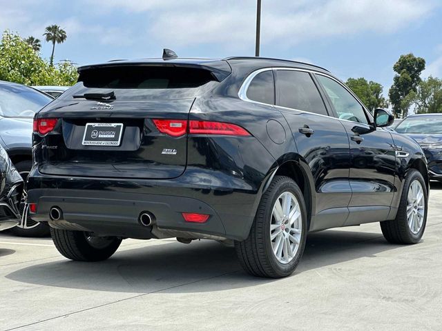 2017 Jaguar F-Pace 35t Prestige