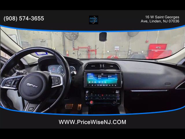 2017 Jaguar F-Pace 35t R-Sport