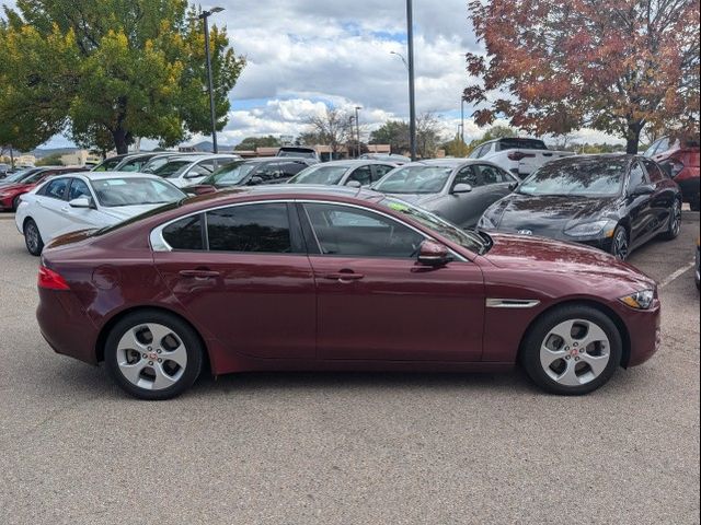 2017 Jaguar XE 25t