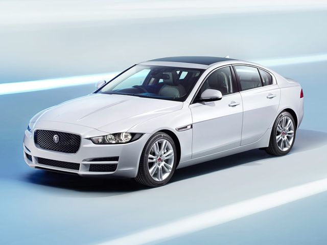 2017 Jaguar XE 25t Premium