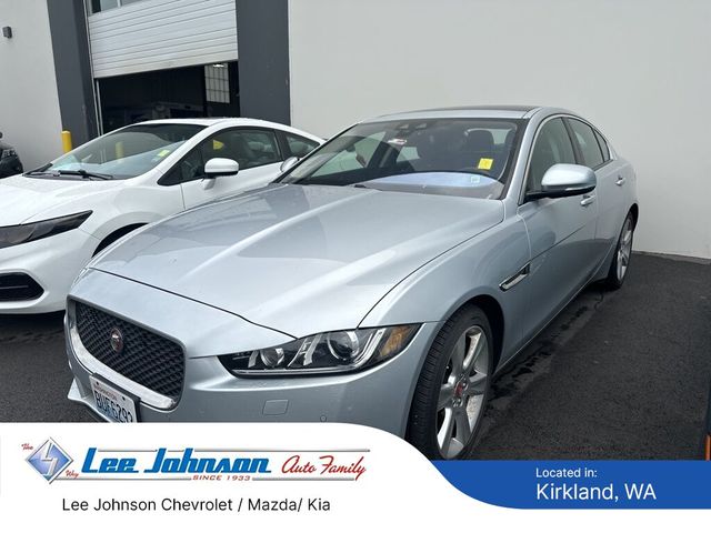 2017 Jaguar XE 25t Premium