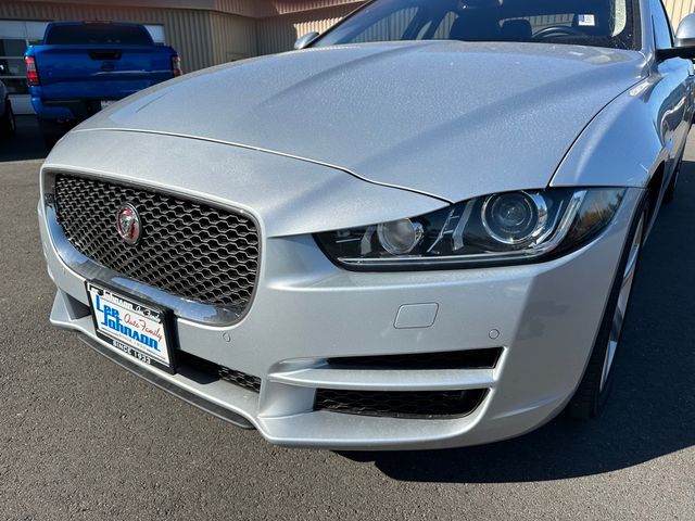 2017 Jaguar XE 25t Premium