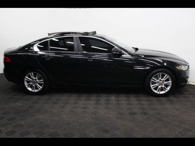 2017 Jaguar XE 25t Premium