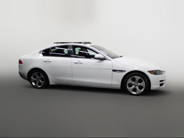 2017 Jaguar XE 25t