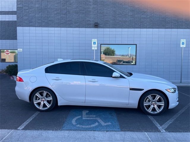 2017 Jaguar XE 25t Prestige