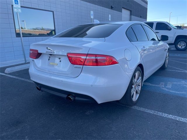 2017 Jaguar XE 25t Prestige