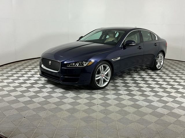 2017 Jaguar XE 35t Premium