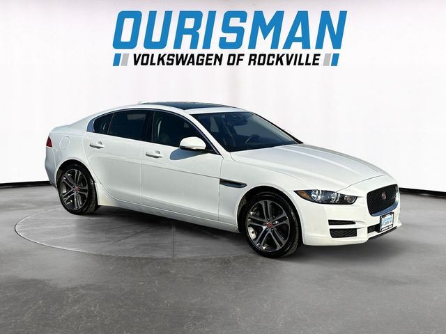 2017 Jaguar XE 35t Premium