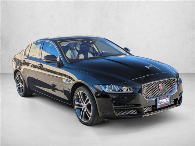 2017 Jaguar XE 35t Premium