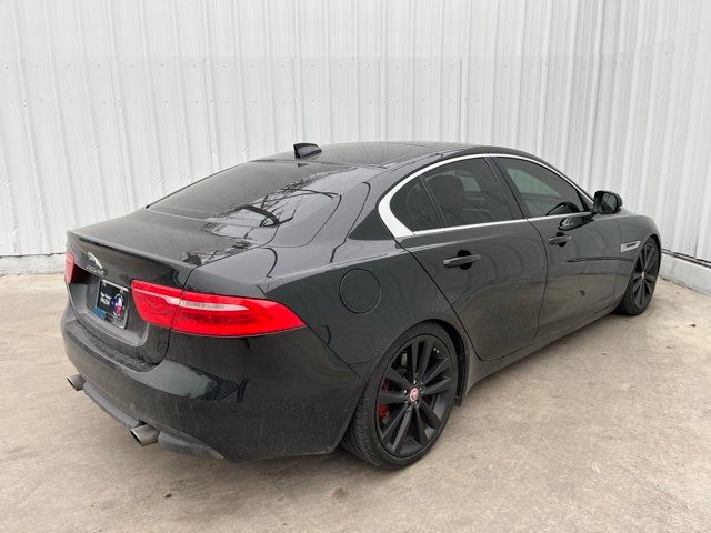 2017 Jaguar XE 35t Prestige