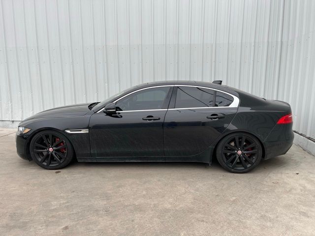 2017 Jaguar XE 35t Prestige