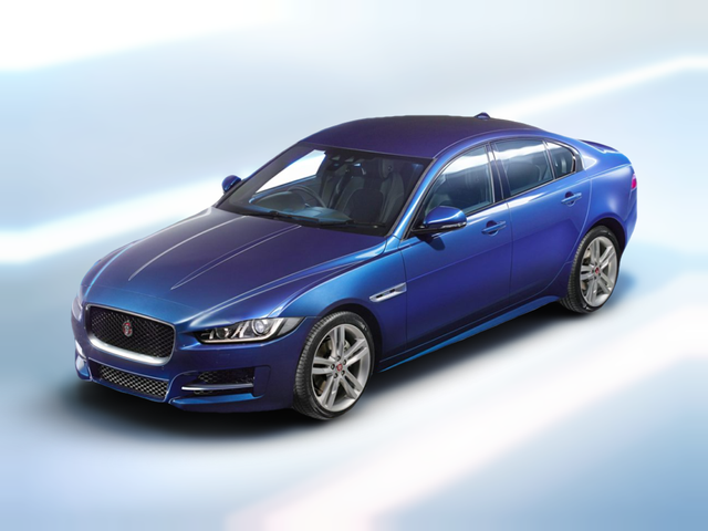 2017 Jaguar XE 35t R-Sport