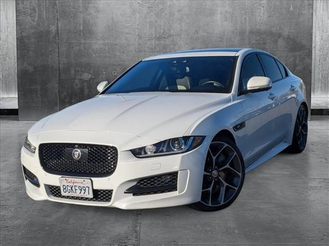 2017 Jaguar XE 35t R-Sport