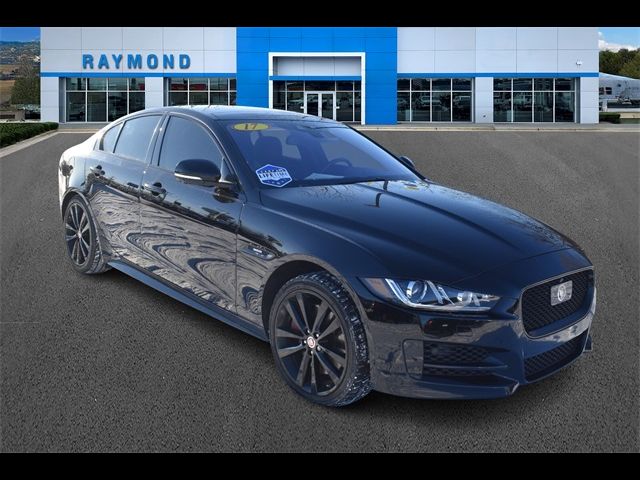 2017 Jaguar XE 35t R-Sport