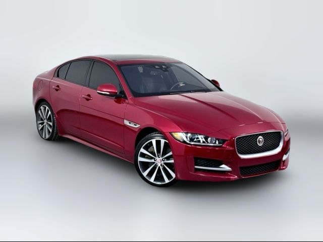 2017 Jaguar XE 35t R-Sport