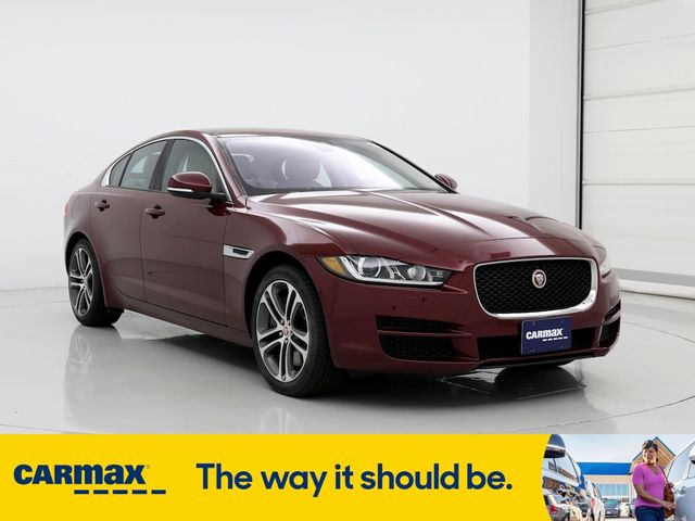 2017 Jaguar XE 35t Premium