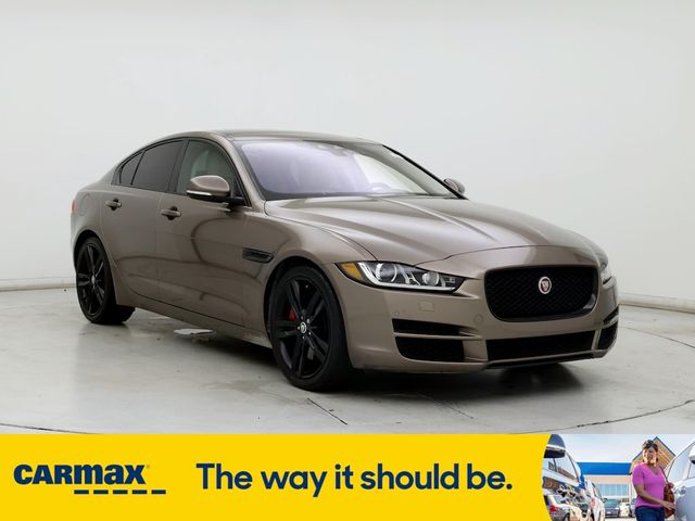 2017 Jaguar XE 35t Prestige