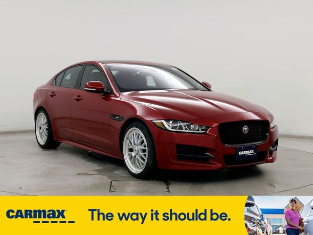 2017 Jaguar XE 35t R-Sport