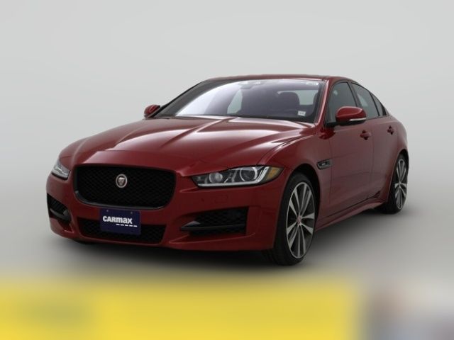 2017 Jaguar XE 35t R-Sport