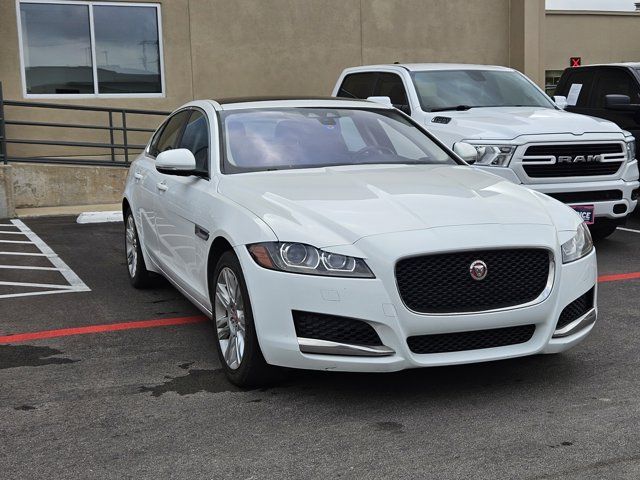 2017 Jaguar XF 35t Premium