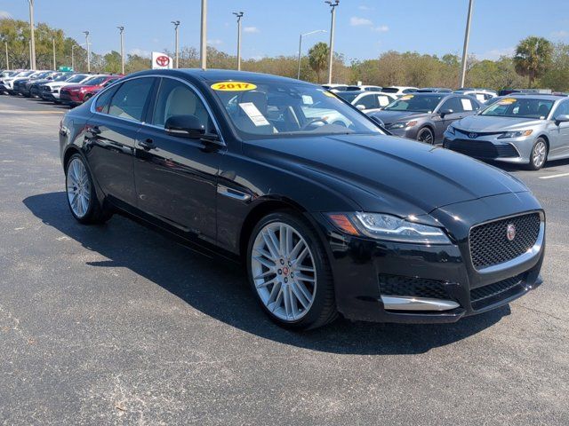 2017 Jaguar XF 35t Prestige