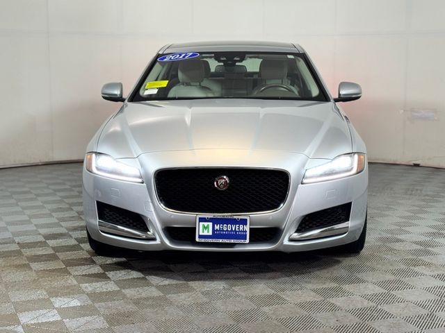 2017 Jaguar XF 35t Prestige
