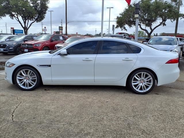 2017 Jaguar XF 35t Prestige