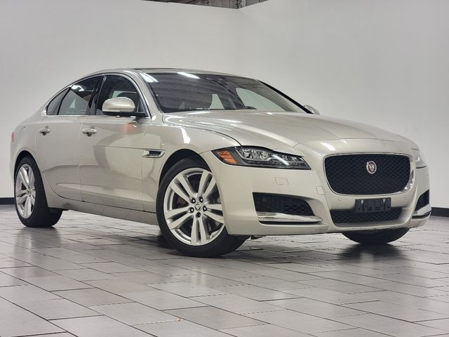 2017 Jaguar XF 35t Prestige