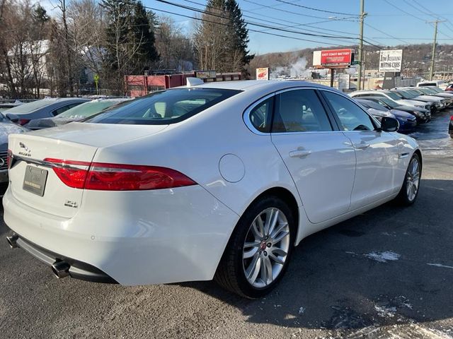 2017 Jaguar XF 35t Prestige