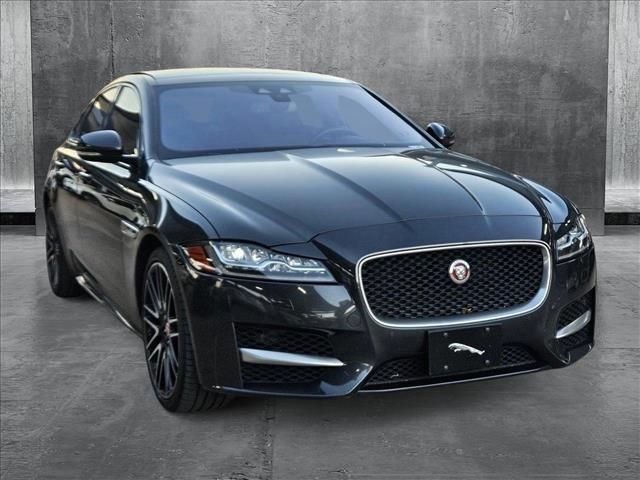 2017 Jaguar XF 35t R-Sport